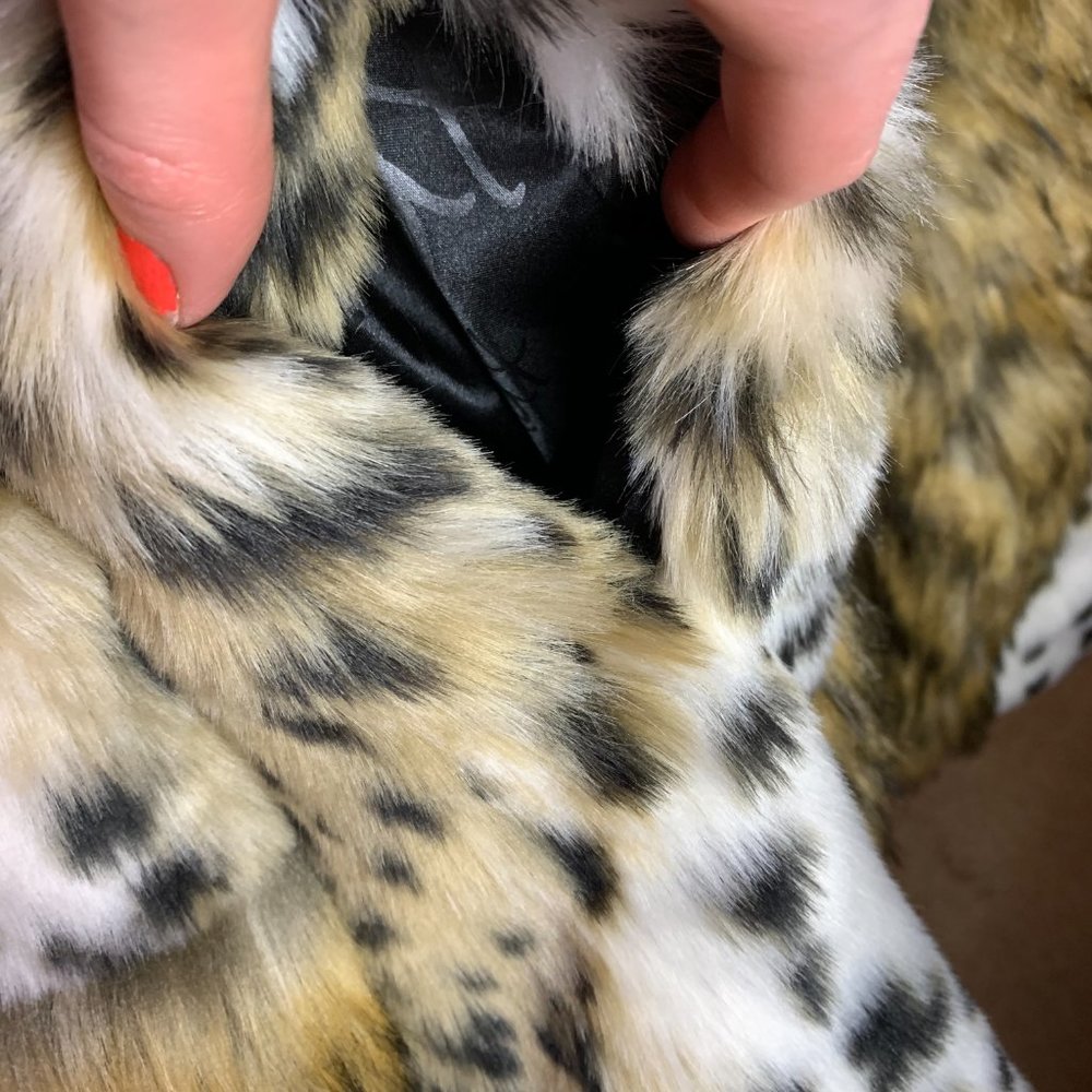 NWOT Fabulous Furs Faux Fur Coat XS - Picture 13 of 13